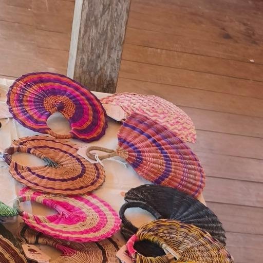 Abanico Artesanal de Palma Masheke