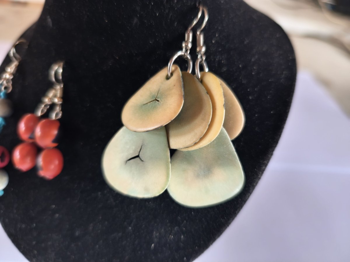 Aretes de Escama de Paiche Masheke